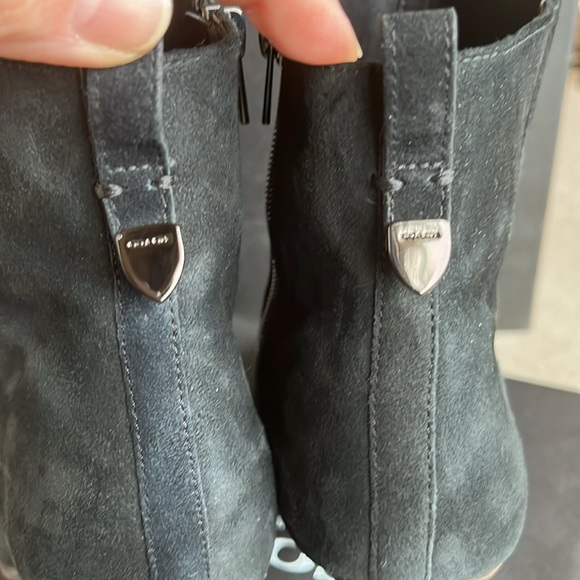Coach Jenna Suede Booties 7.5 M - Picture 7 of 7